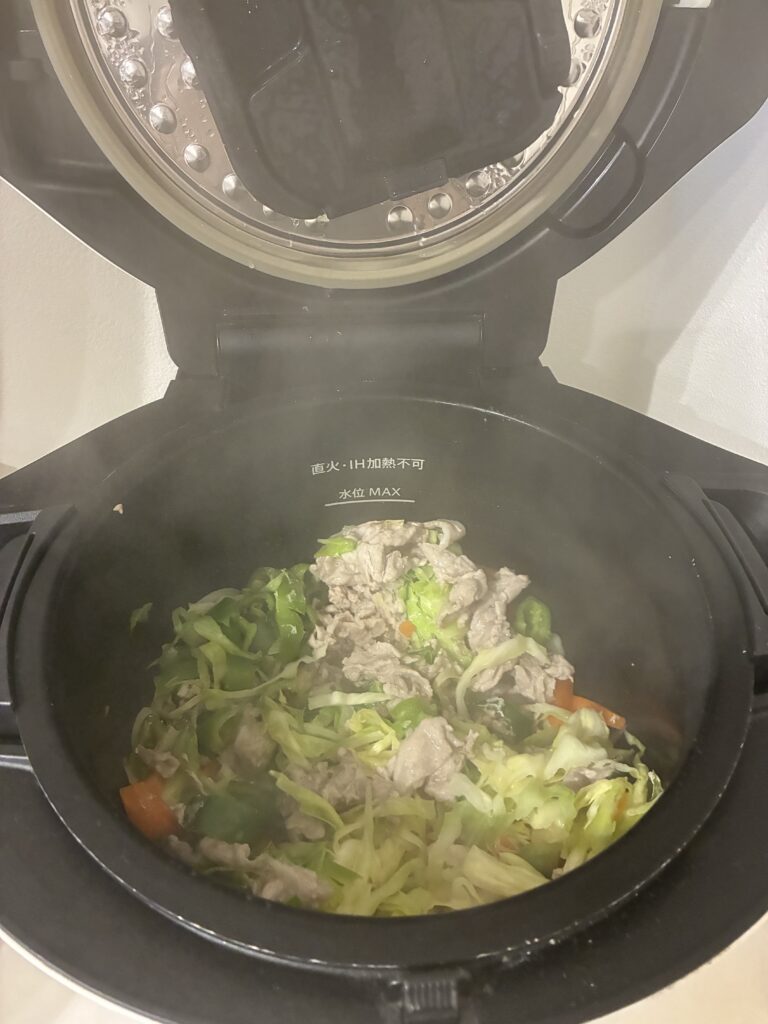 ホットクックで野菜炒めが完成